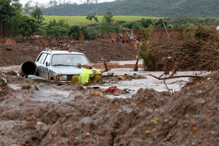 Mineradoras seguem sem atualizar informações sobre segurança de barragens