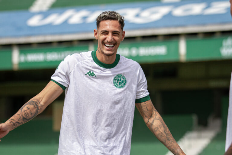 Guarani divulga segundo uniforme para 2024. Foto: Raphael Silvestre/ Guarani FC