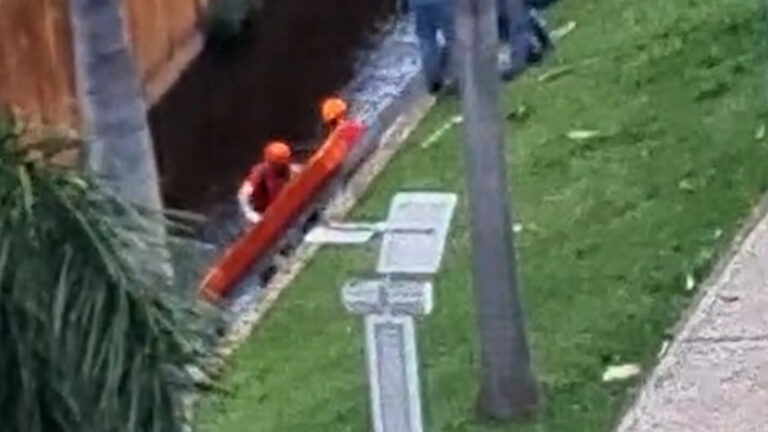 Deficiente visual cai em córrego e é resgatado pelo Corpo de Bombeiros