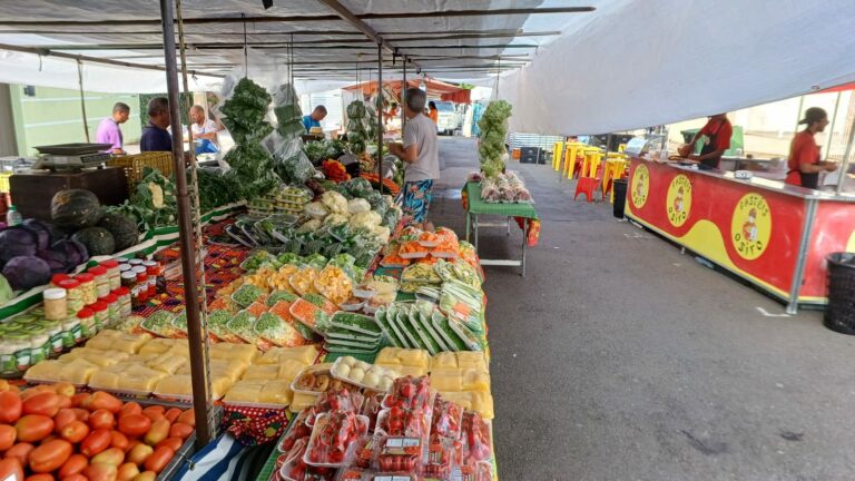 Feiras livres diurnas e noturnas funcionarão normalmente durante o Carnaval