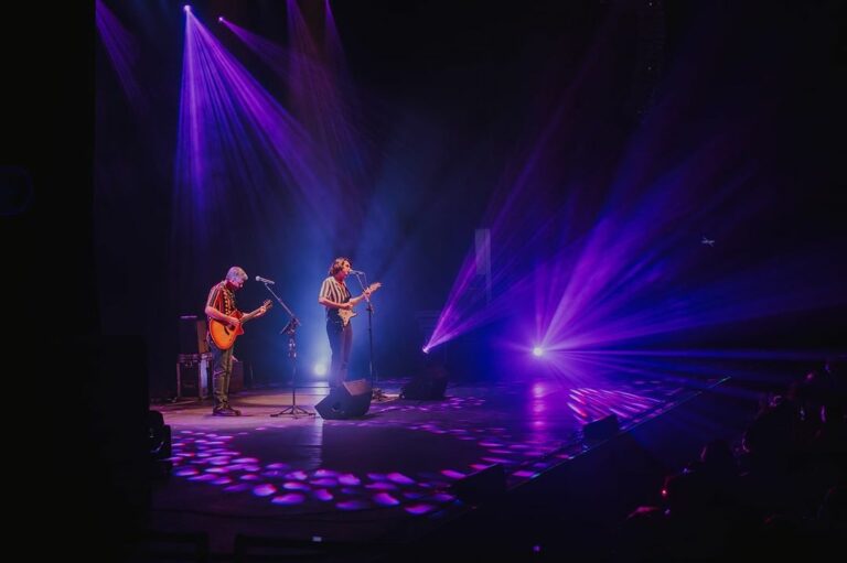 Leoni apresenta show intimista em Campinas