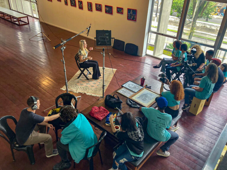 Querô abre inscrições para curso gratuito de cinema