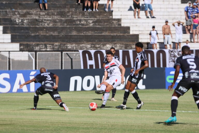Botafogo sofre segunda derrota seguida e liga sinal de alerta