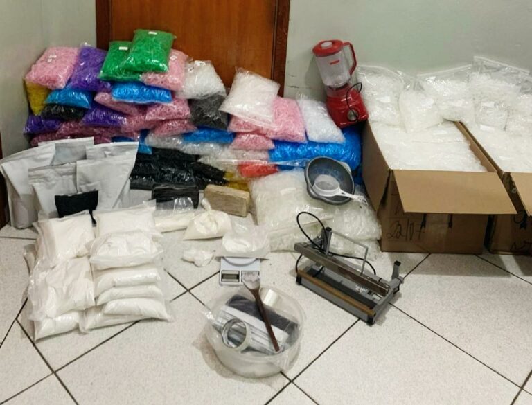 Laboratório de drogas é encontrado em chácara no interior de SP