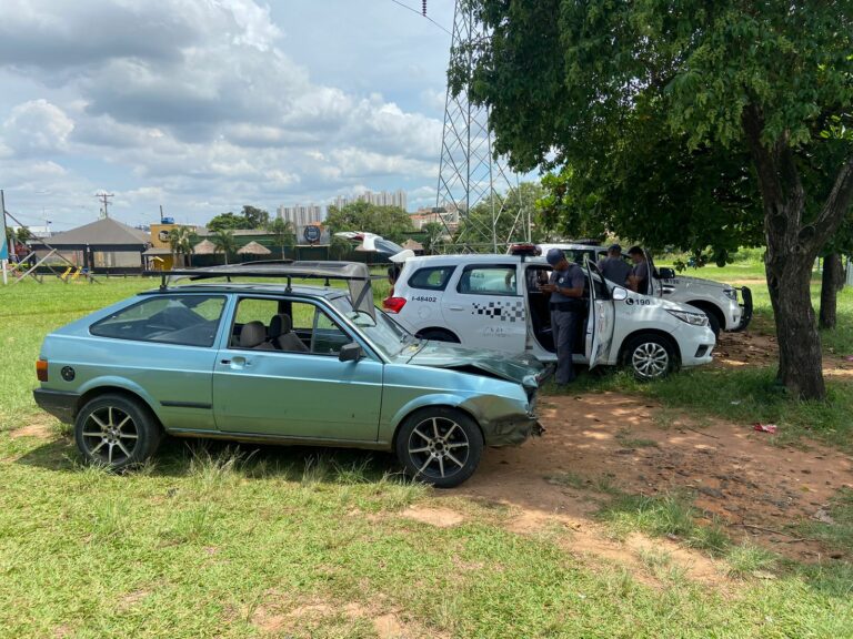 Polícia Militar persegue e prende dupla foragida da cadeia