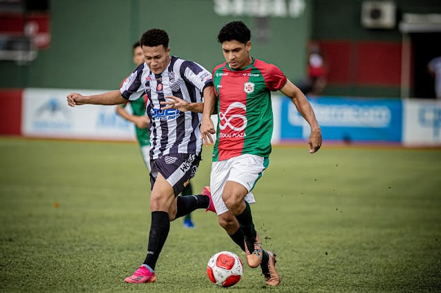 Comercial perde em Santos e risco de rebaixamento aumenta