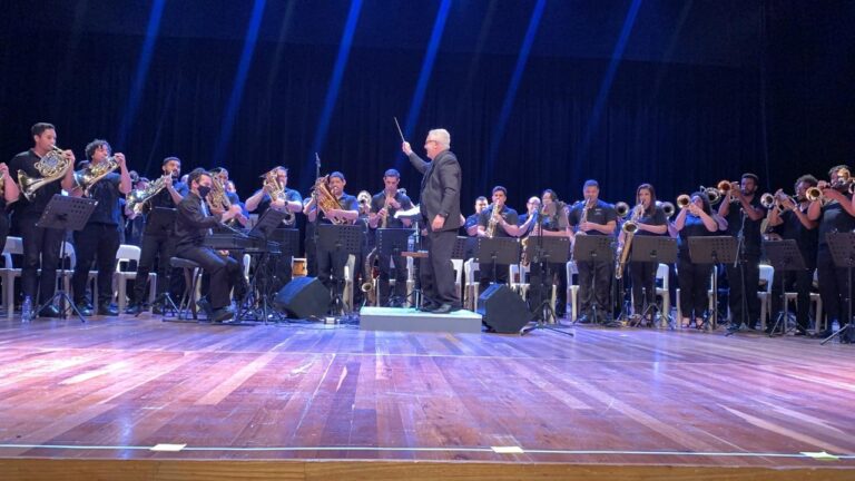 Espetáculo que homenageia o Clube da Esquina acontece em cidades da Baixada Santista