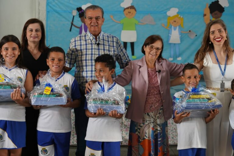 Ano Letivo 2024 começa com entrega de materiais escolares e uniformes em Araçatuba
