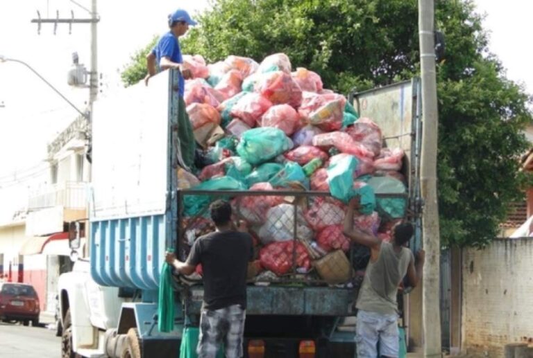 Prefeitura de Penápolis retomará distribuição de sacos plásticos para reciclagem