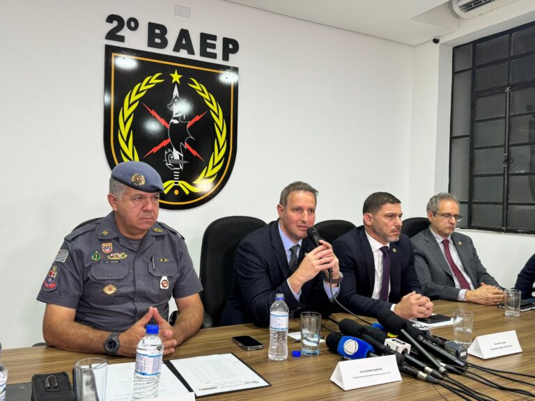 Secretário de Segurança Guilherme Derrite, transfere gabinete para a Baixada Santista de forma temporária