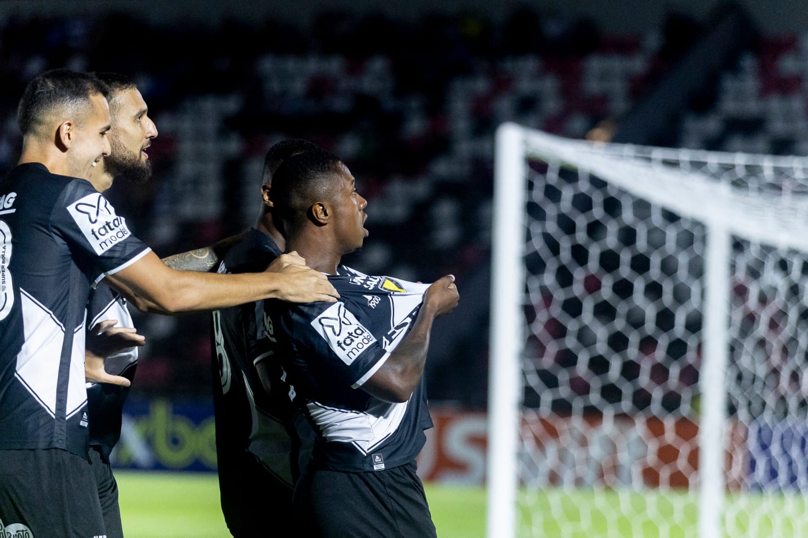 Com direito a golaços, Ponte vence Botafogo-SP fora de casa. Foto: Gabriel Cordeiro/PontePress