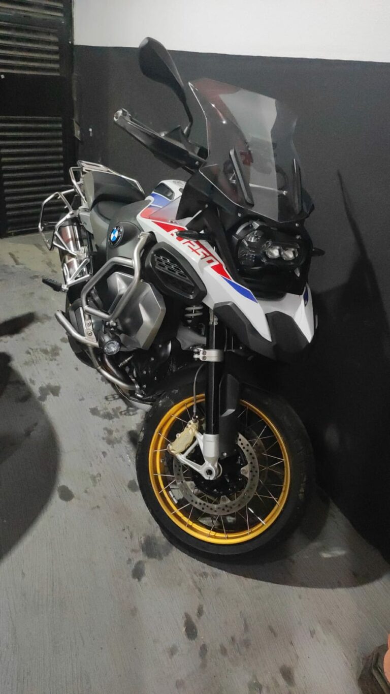 Jovem é detido e indiciado por receptação de motos no Litoral Sul