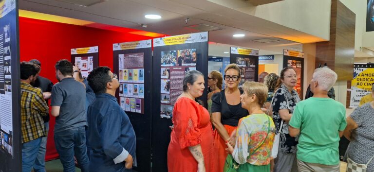 Santos Filme Fest Cinezen Cultural celebra 15 anos com exposição em shopping da região