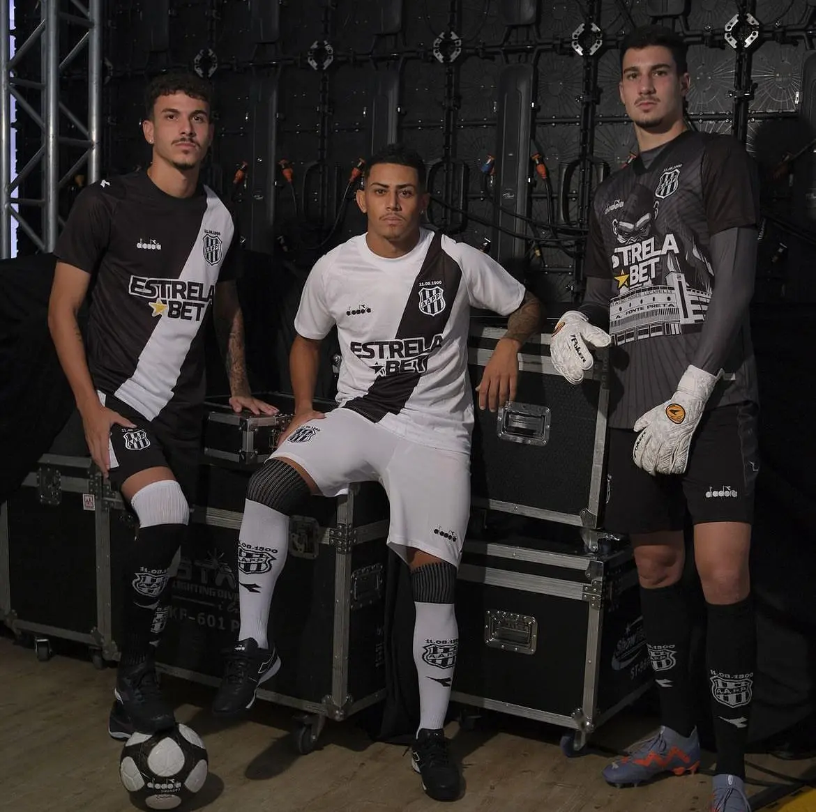 Ponte Preta divulga novo uniforme para temporada 2024. Foto: Reprodução/Diadora