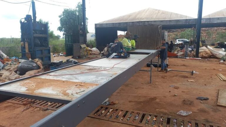 Nova esteira é entregue para cooperativa de recicladores de Araçatuba