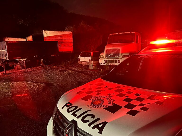Polícia desativa desmanche de automóveis clandestino próximo à unidade militar