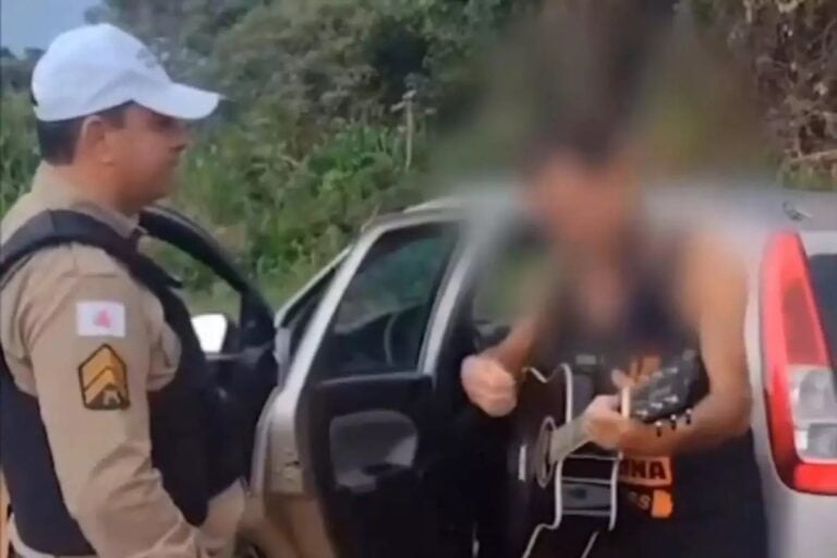 Vídeo | Motorista embriagado canta Bruno & Marrone durante abordagem da Polícia Rodoviária