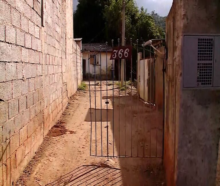 Homem é preso após tentar matar a esposa a facadas no interior de SP