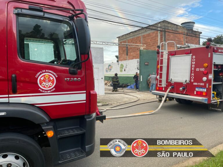 galpão pega fogo em taubaté