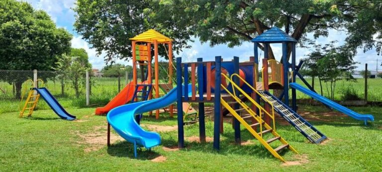 Prefeitura de Araçatuba investe em revitalização de parques infantis nas escolas municipais