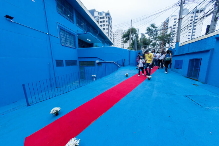 Aulas das escolas estaduais começam hoje em todo Vale do Paraíba