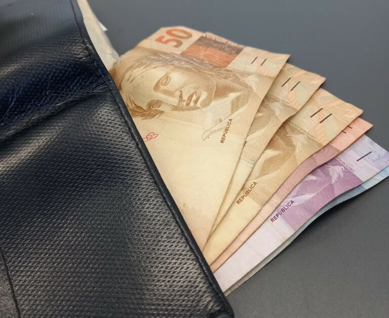 Reserva emergencial é a melhor saída depois da folia; confira dicas