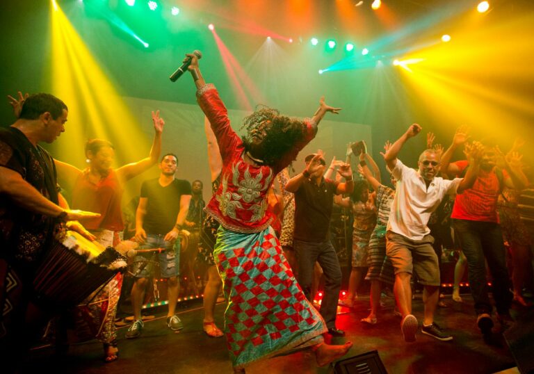 Teatro Municipal apresenta espetáculo com músicas e danças africanas