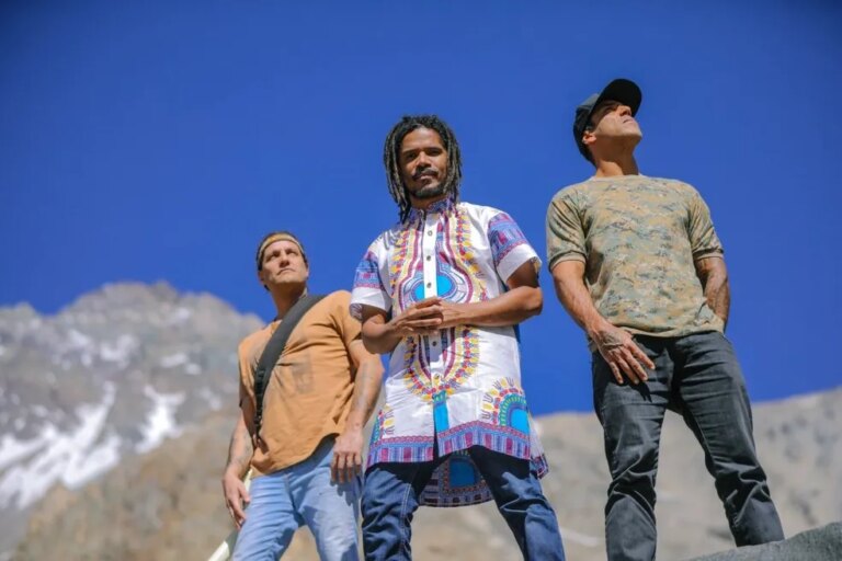 Natiruts anuncia turnê de despedida: “leva com você”