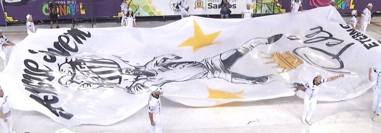 Sangue Jovem leva a fé para a Passarela de Santos