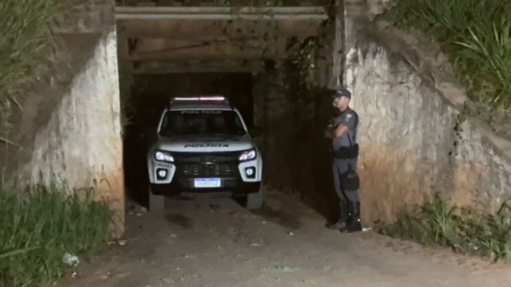 Homem morre em troca de tiros com PM no interior de SP