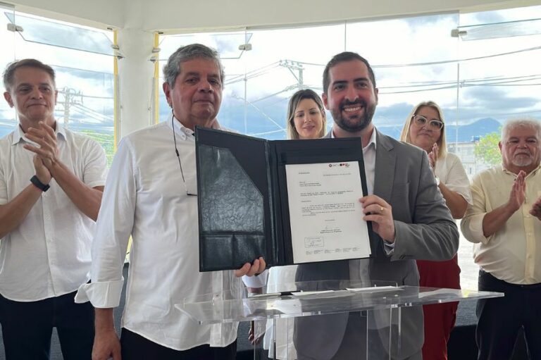 Ordem de serviço para obras do VLT em São Vicente é assinada