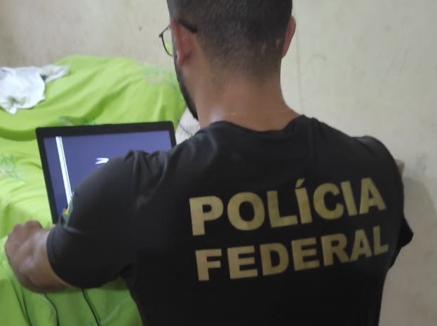 Operação da PF prende suspeito de armazenar conteúdo de abuso sexual infantojuvenil em Caraguá