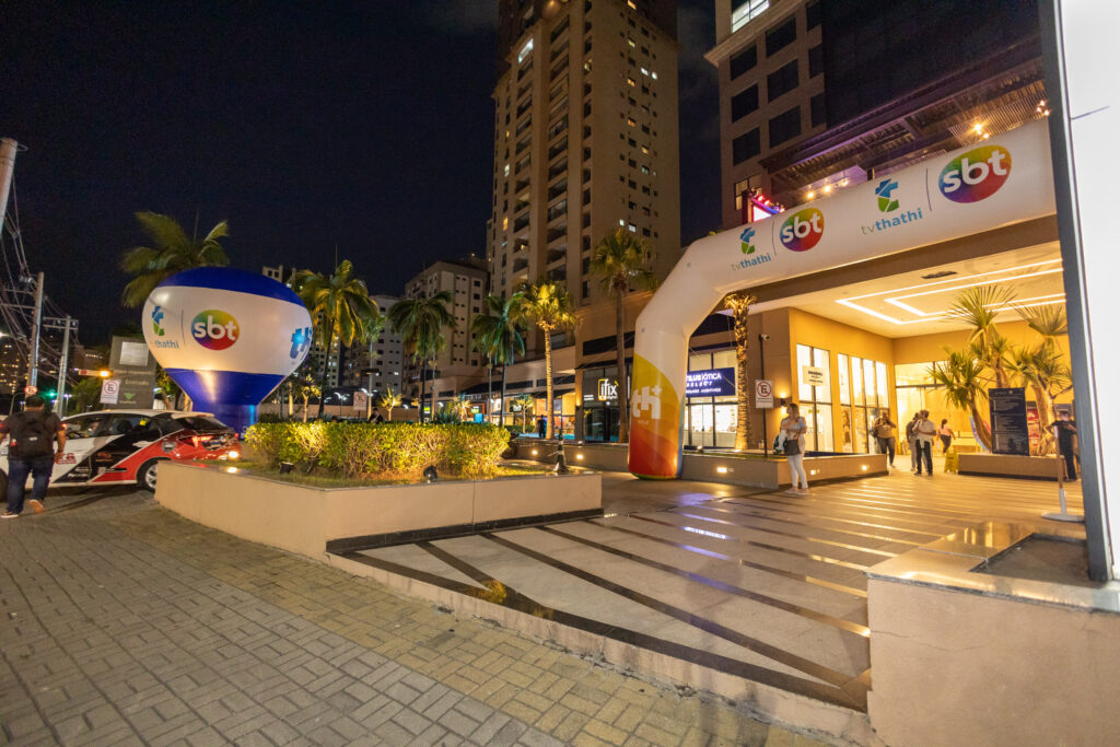 evento lançamento nova programação 2024 tv thathi sbt