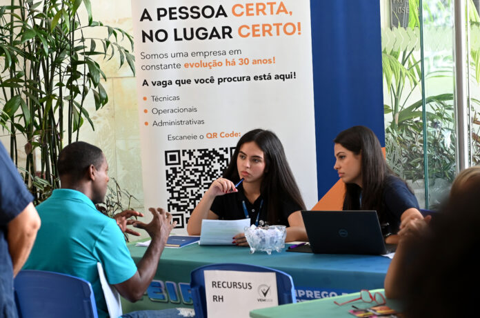 Campinas realiza mutirão de empregos com vagas exclusivas para pessoas com deficiência