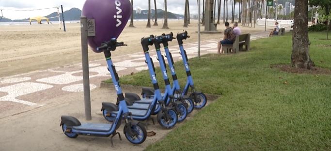 CET inicia a fiscalização dos patinetes em Santos