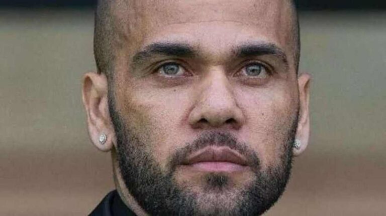 Daniel Alves continua preso em Barcelona