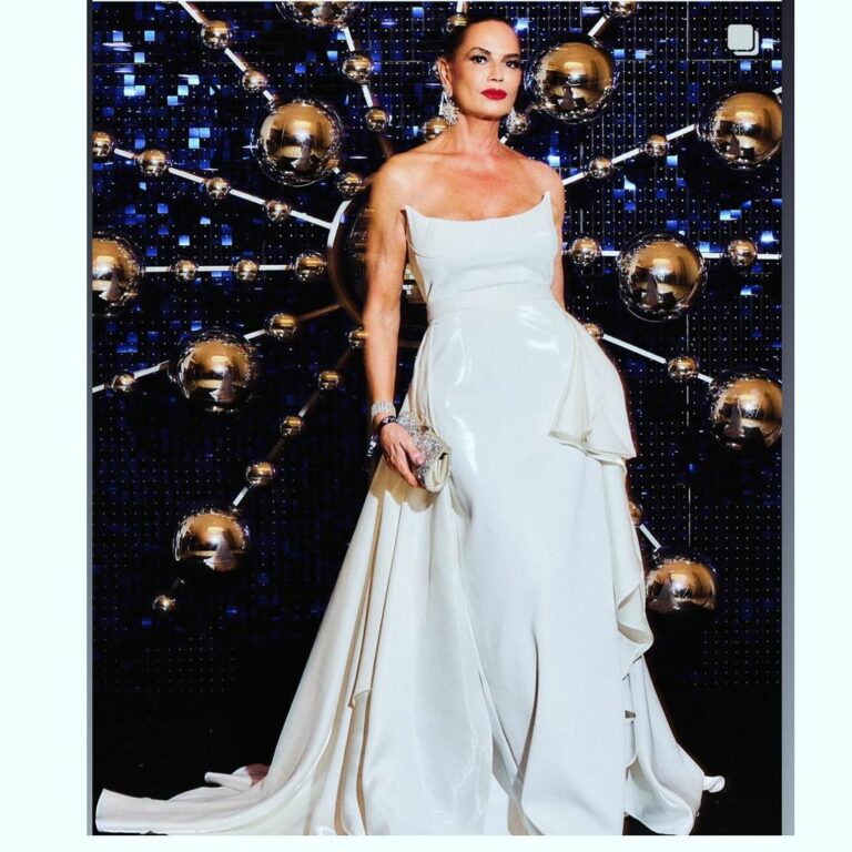 Luiza Brunet procura Ministério Público após receber ameaças de morte