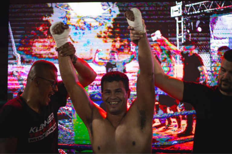 Atleta de Cubatão vence torneio de Muay Thai