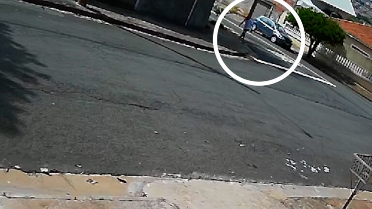 Novas imagens mostram estuprador abandonando o carro da vítima; veja