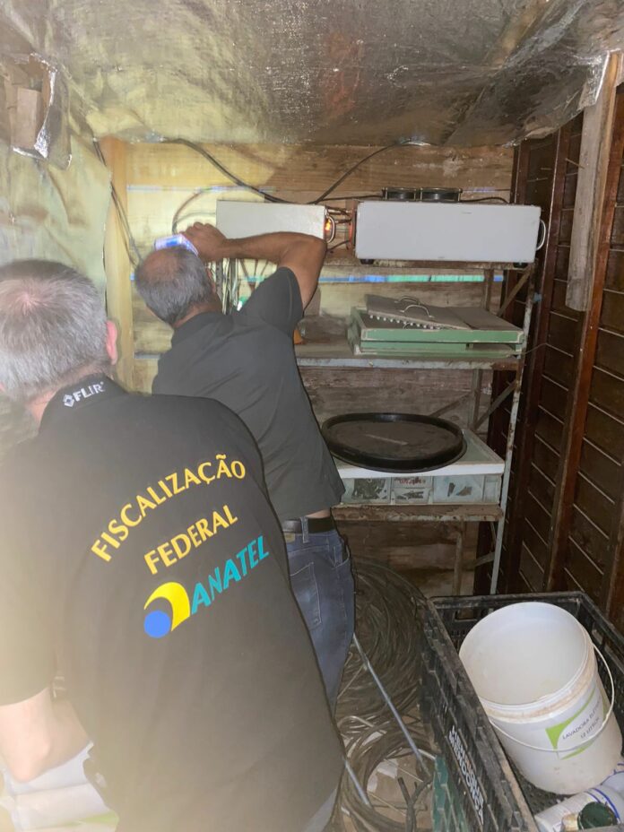 Operação da PF fecha rádios clandestinas em Campinas e Indaiatuba Operação da PF fecha rádios clandestinas em Campinas e Indaiatuba