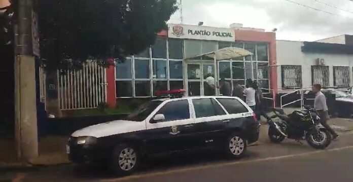 Operação do GAECO prende delegado, investigadores, escrivão, gcm's e advogados Operação do GAECO prende delegado, investigadores, escrivão, gcm's e advogados