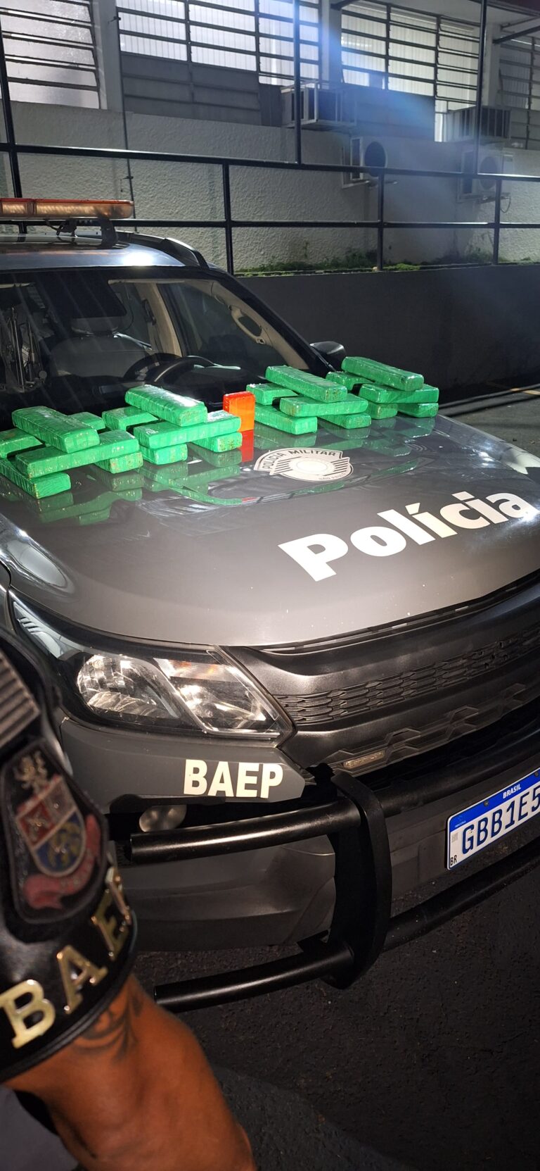 Homem é preso com mais de 15Kg de maconha no interior de SP