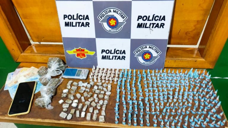 Após tentativa de fuga e perseguição, dois são presos por tráfico de drogas