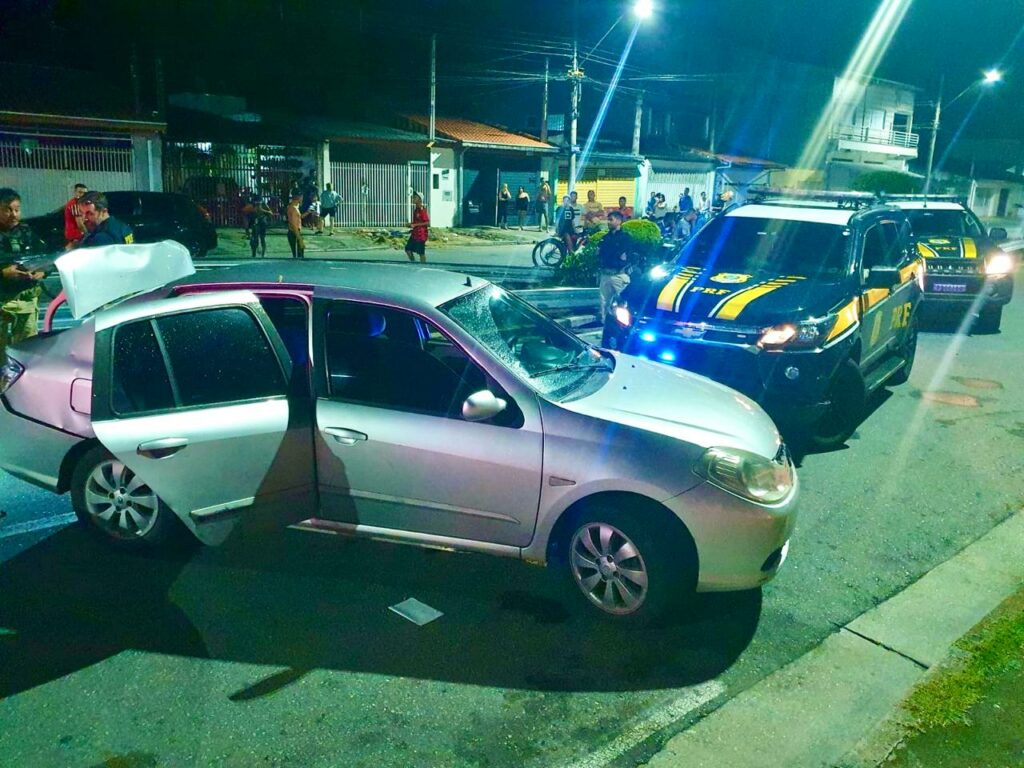 homem é preso com aparelhos de roubar carros em jacareí