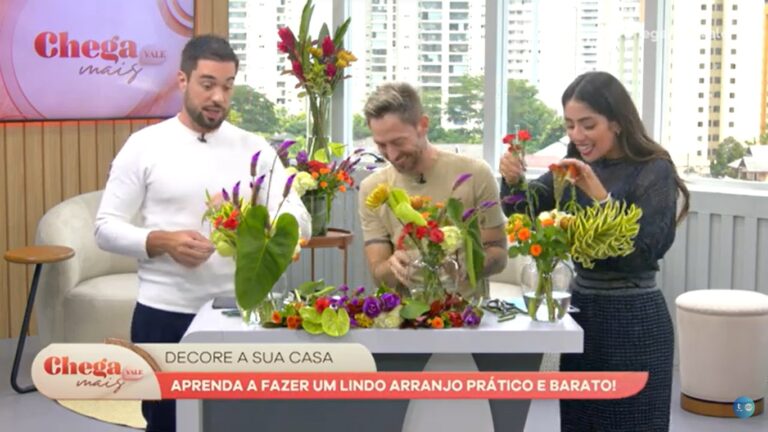 Aprenda a fazer um lindo arranjo de flores para decorar sua casa