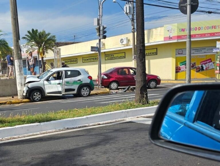 Crianças de 7 e 11 anos ficam feridas em acidente de trânsito em Birigui