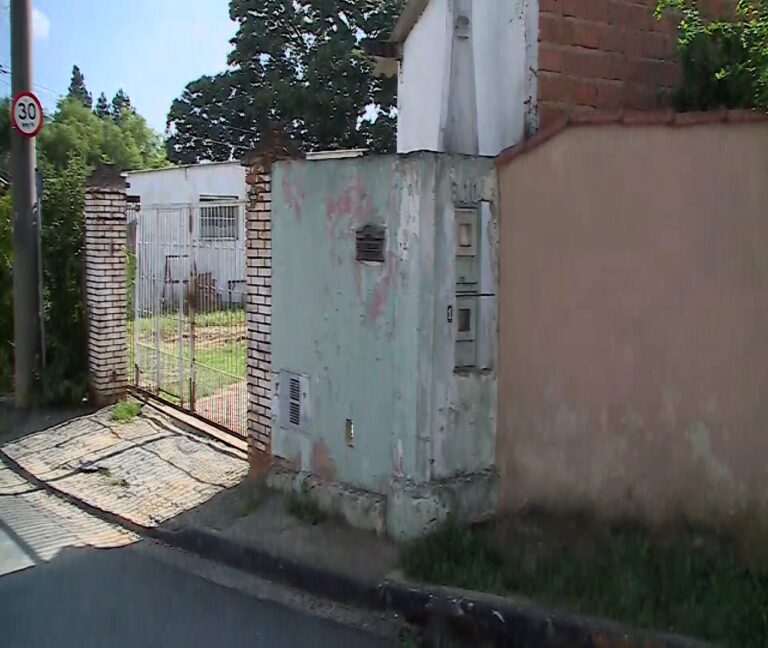 Homem é preso após espancar ex-namorada adolescente no interior de SP