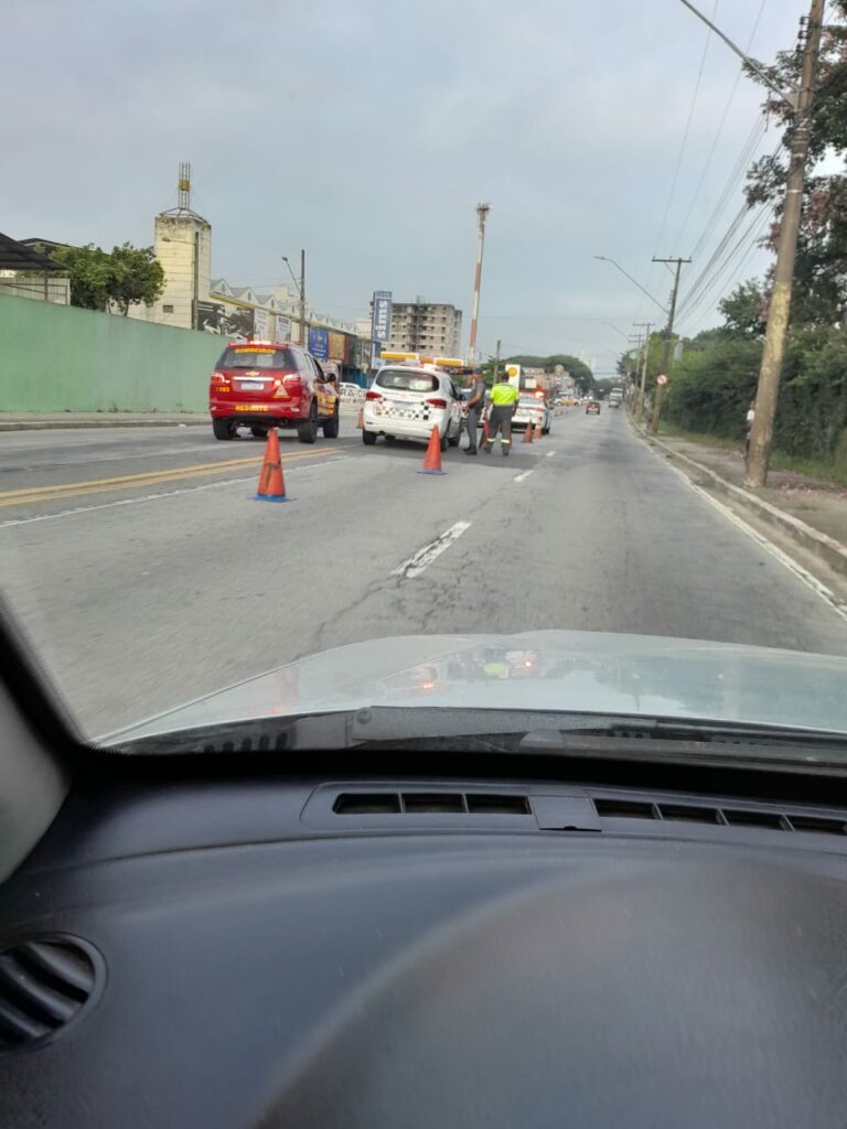 avenida sebastião gualberto acidente moto e caminhão sjc