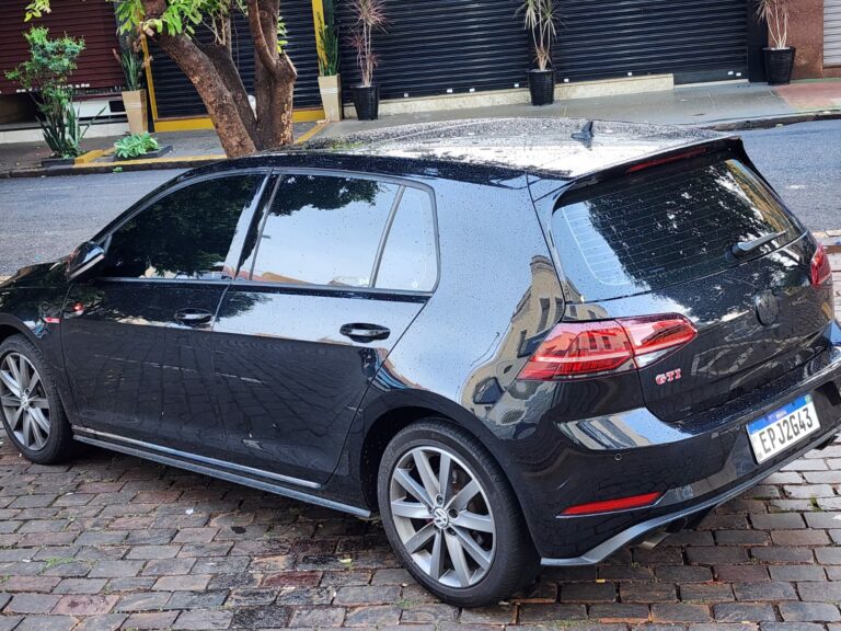 Desempregado de 28 anos é flagrado com mais de R$ 45 mil em pochete e assume estelionato em Ribeirão Preto