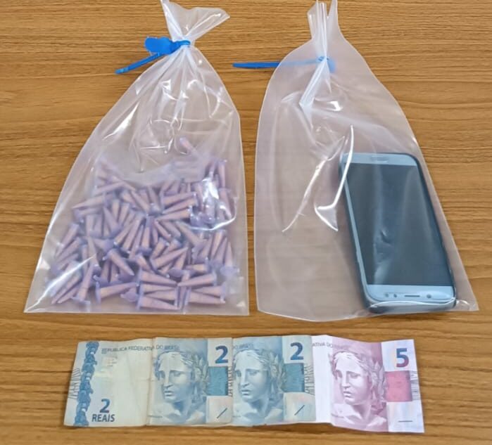 Homem é preso com pinos de cocaína no bairro Alvorada em Araçatuba